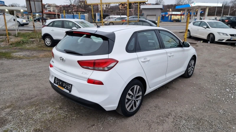 Hyundai I30 1.6 CRDi EUR.6, снимка 3 - Автомобили и джипове - 39853450