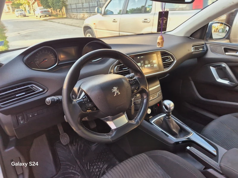 Peugeot 308 1.6 Hdi, 120 ps ПАНОРАМА, снимка 6 - Автомобили и джипове - 47394815