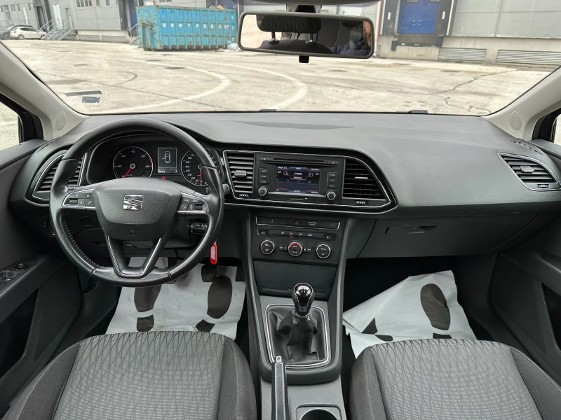 Seat Leon, снимка 11 - Автомобили и джипове - 48010108