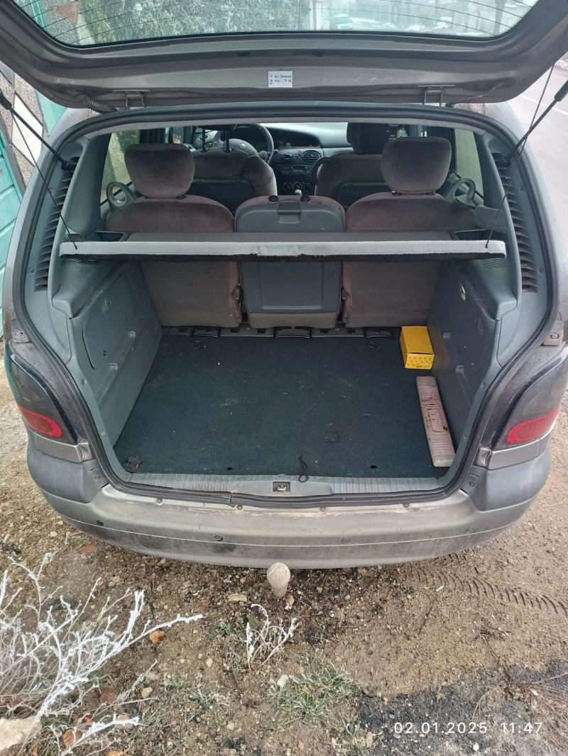 Renault Scenic 1, 6  16v Бензин/газ, снимка 5 - Автомобили и джипове - 48577044