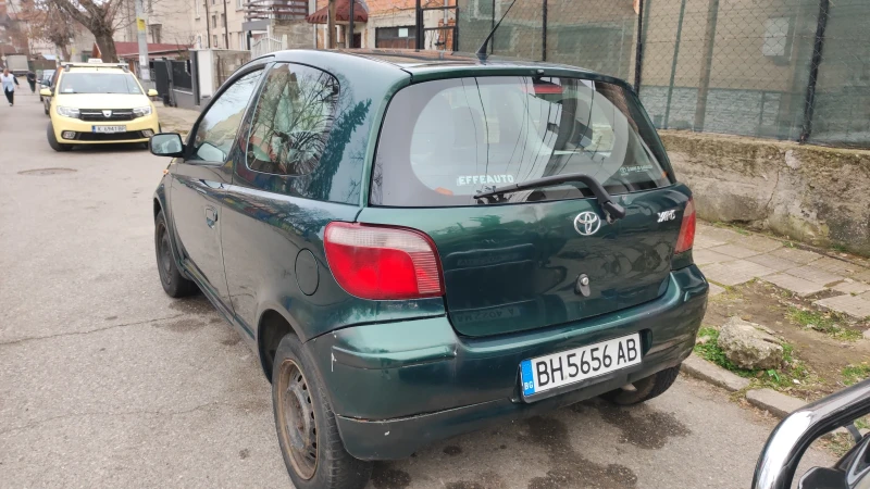 Toyota Yaris, снимка 13 - Автомобили и джипове - 49316376