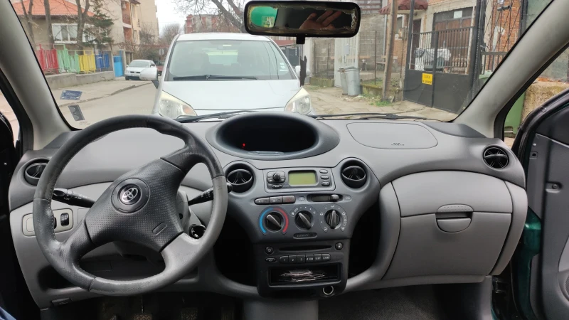 Toyota Yaris, снимка 4 - Автомобили и джипове - 49316376