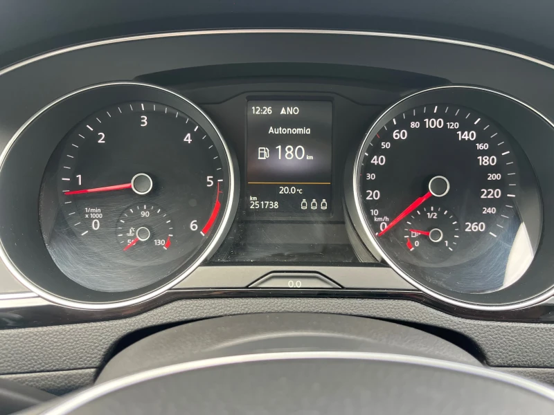 VW Passat Панорама, снимка 13 - Автомобили и джипове - 51887410