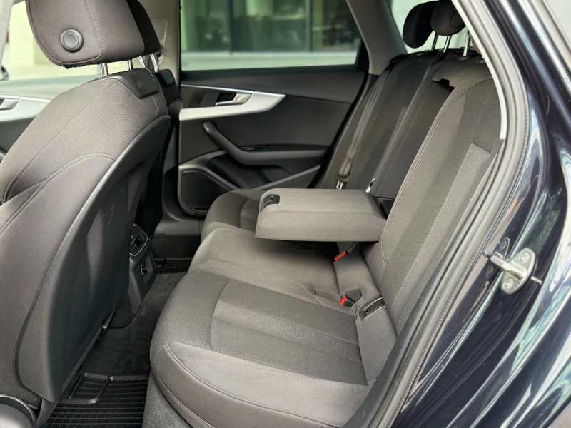 Audi A4 6 МЕСЕЦА ГАРАНЦИЯ/3.0TDI 272кс. 4x4 Сменени Вериги, снимка 8 - Автомобили и джипове - 52227112