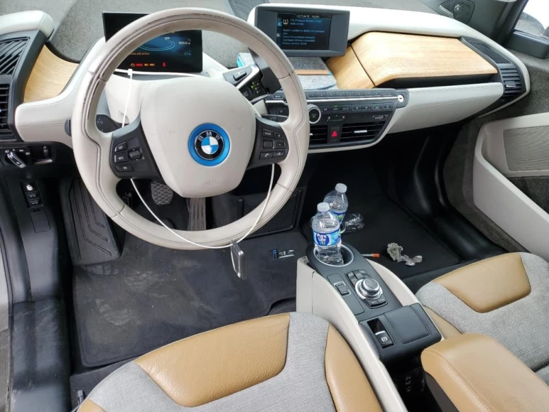 BMW i3 * REX * CARFAX * БЕЗ ПЪРВОНАЧАЛНА ВНОСКА, снимка 8 - Автомобили и джипове - 52969252