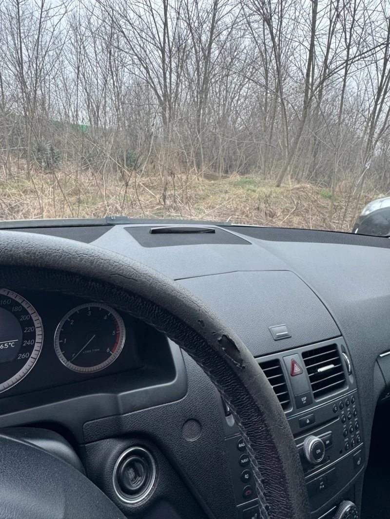 Mercedes-Benz C 220, снимка 7 - Автомобили и джипове - 53209583