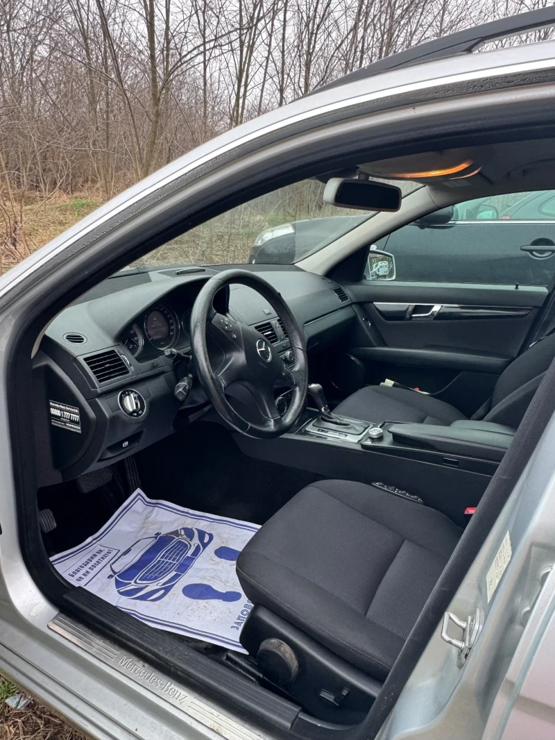 Mercedes-Benz C 220, снимка 6 - Автомобили и джипове - 53209583