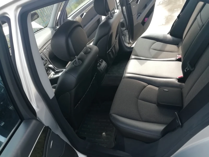 Mercedes-Benz E 320, снимка 7 - Автомобили и джипове - 53460140