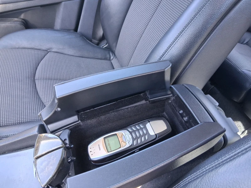 Mercedes-Benz E 320, снимка 10 - Автомобили и джипове - 53460140