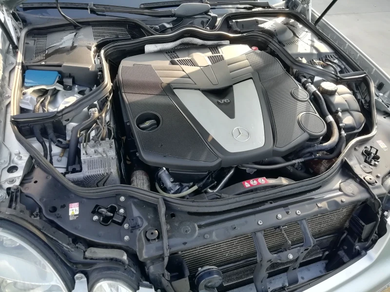 Mercedes-Benz E 320, снимка 2 - Автомобили и джипове - 53460140