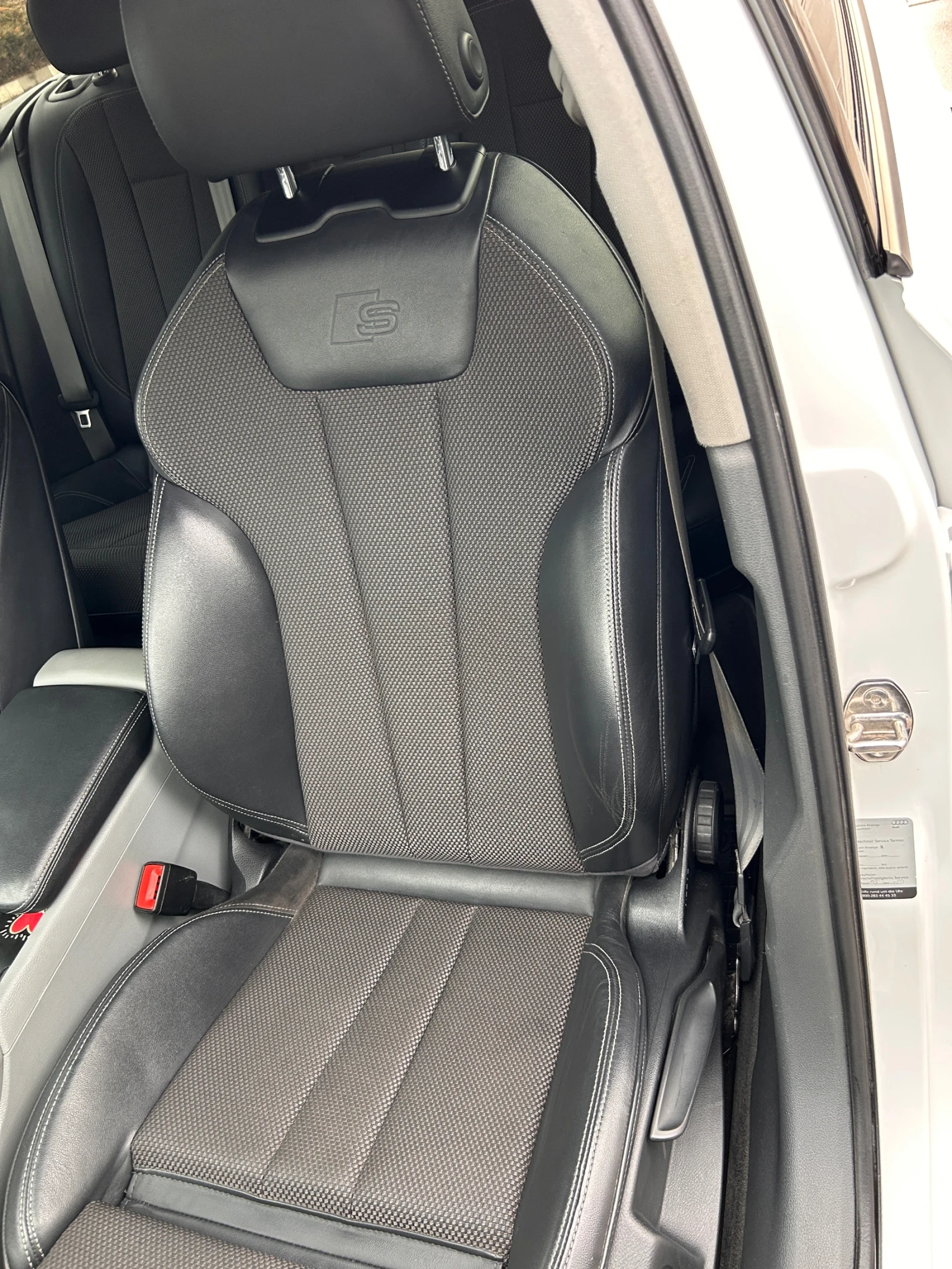 Audi A4 Digital Quattro  | Mobile.bg   13