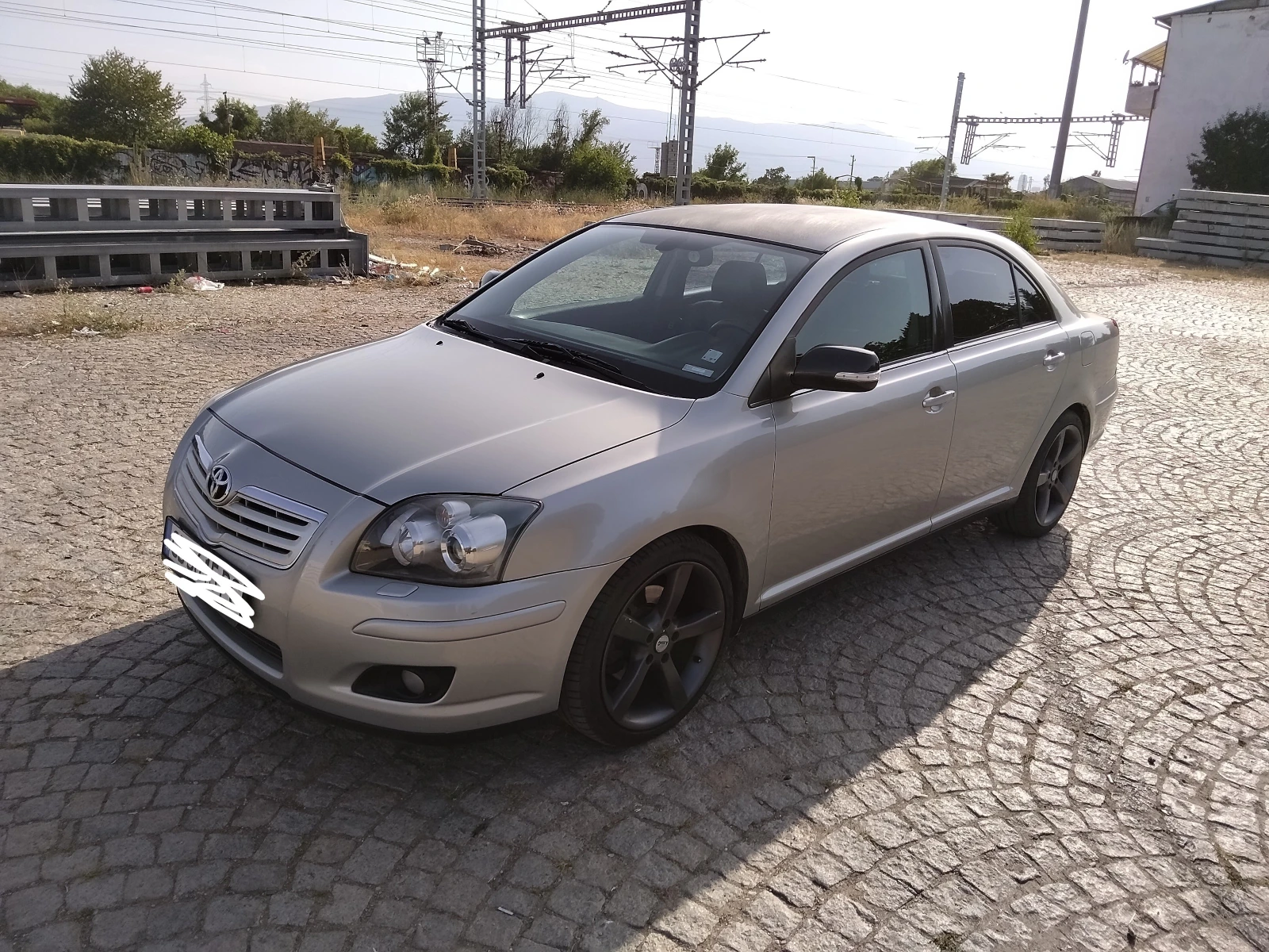 Toyota Avensis D4D - изображение 10