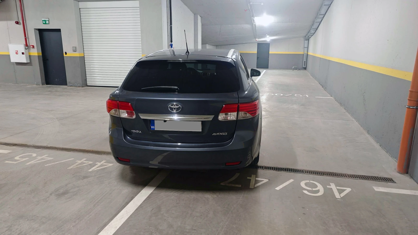 Toyota Avensis 2.2 DCAT - изображение 4