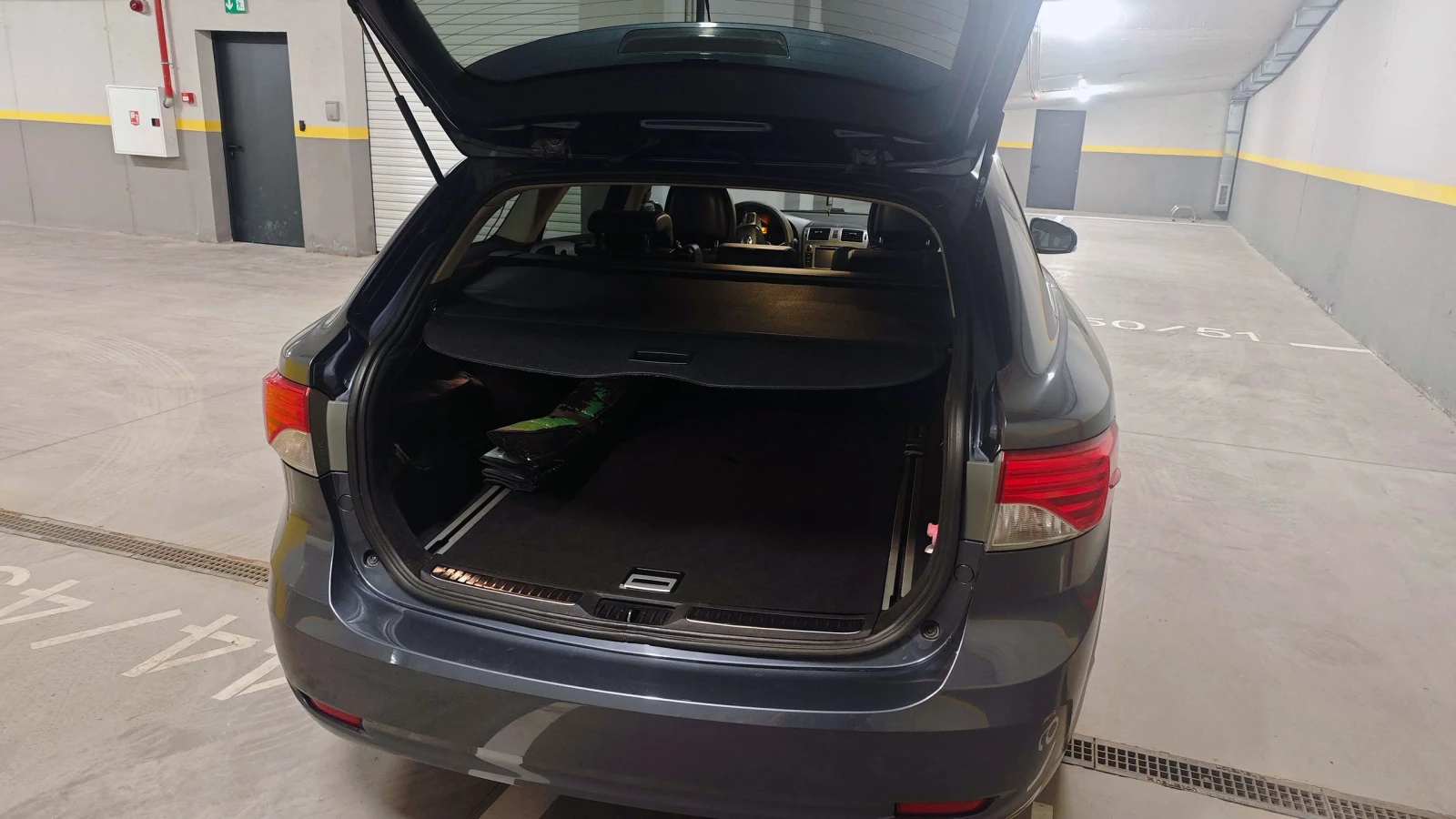 Toyota Avensis 2.2 DCAT - изображение 5