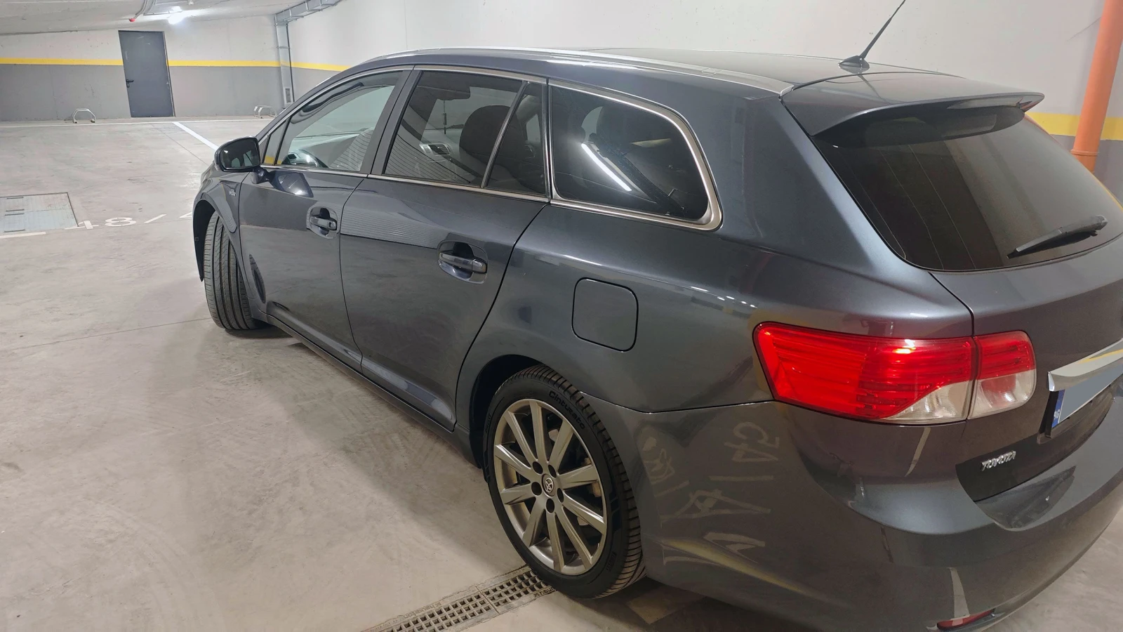 Toyota Avensis 2.2 DCAT - изображение 7