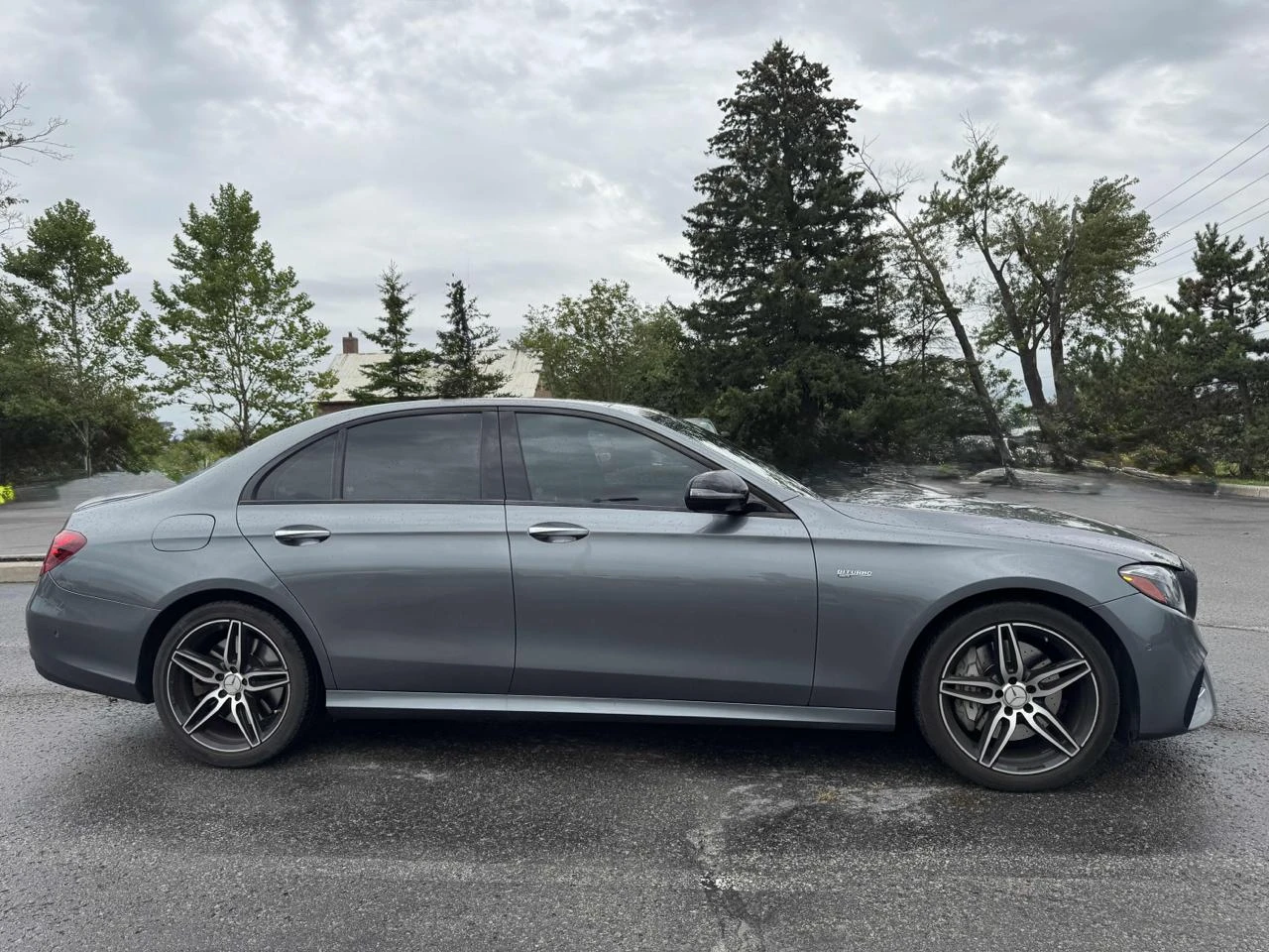 Mercedes-Benz E 43 AMG 4MATIC* Multibeam* Burmester* Digital* 360* Обдух* - изображение 4