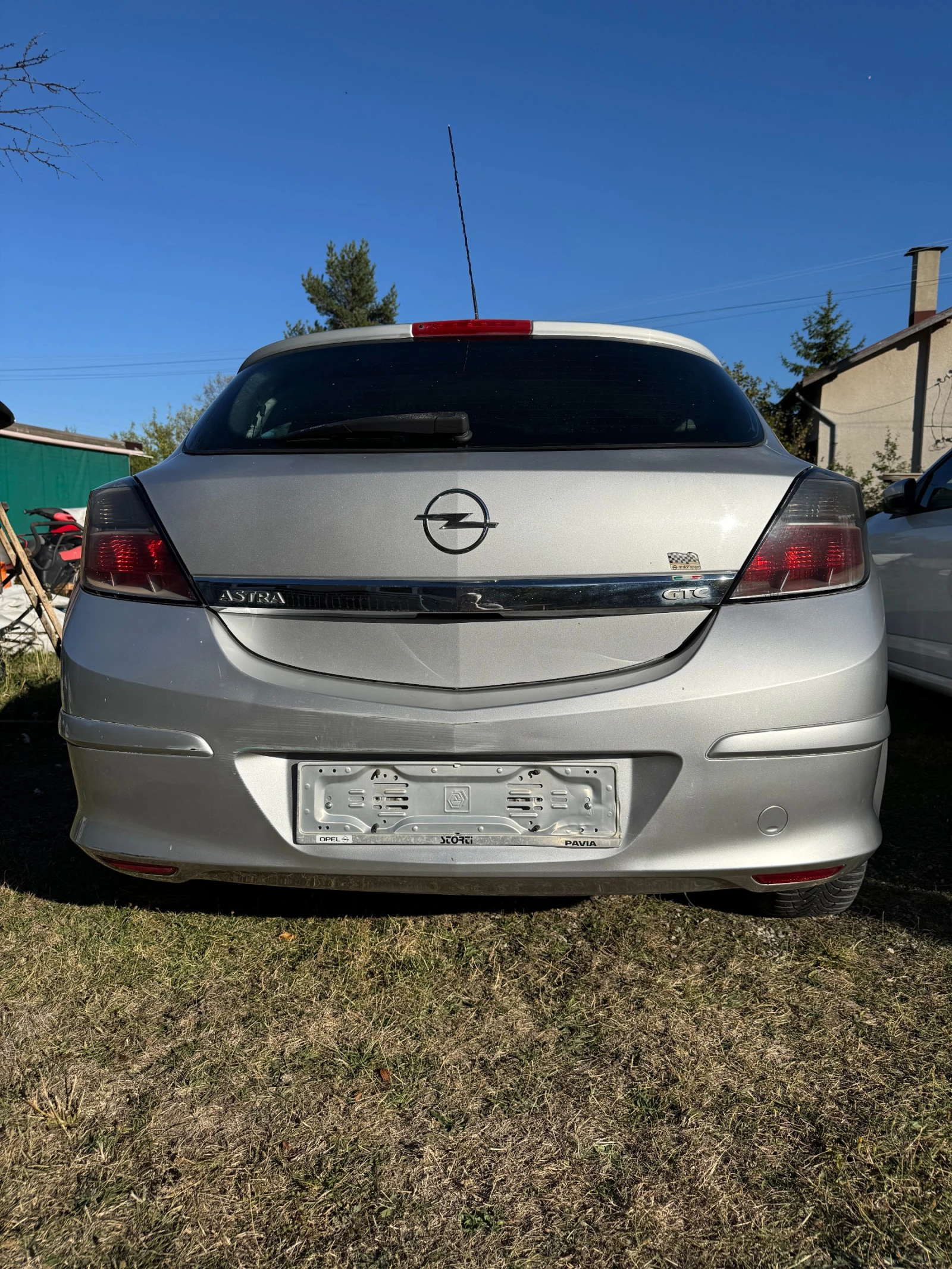 Opel Astra GTC - изображение 6