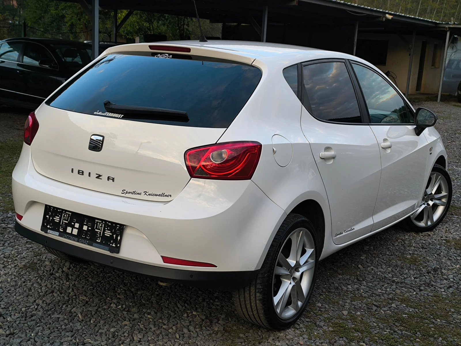 Seat Ibiza FACE LIFT-1.9TDI-105кс-КЛИМАТРОНИК- - изображение 3