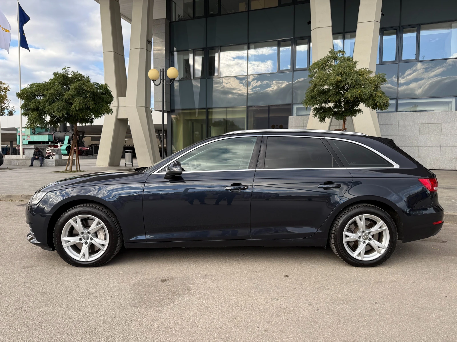 Audi A4 6 МЕСЕЦА ГАРАНЦИЯ/3.0TDI 272кс. 4x4 Сменени Вериги | Mobile.bg — изображение 2