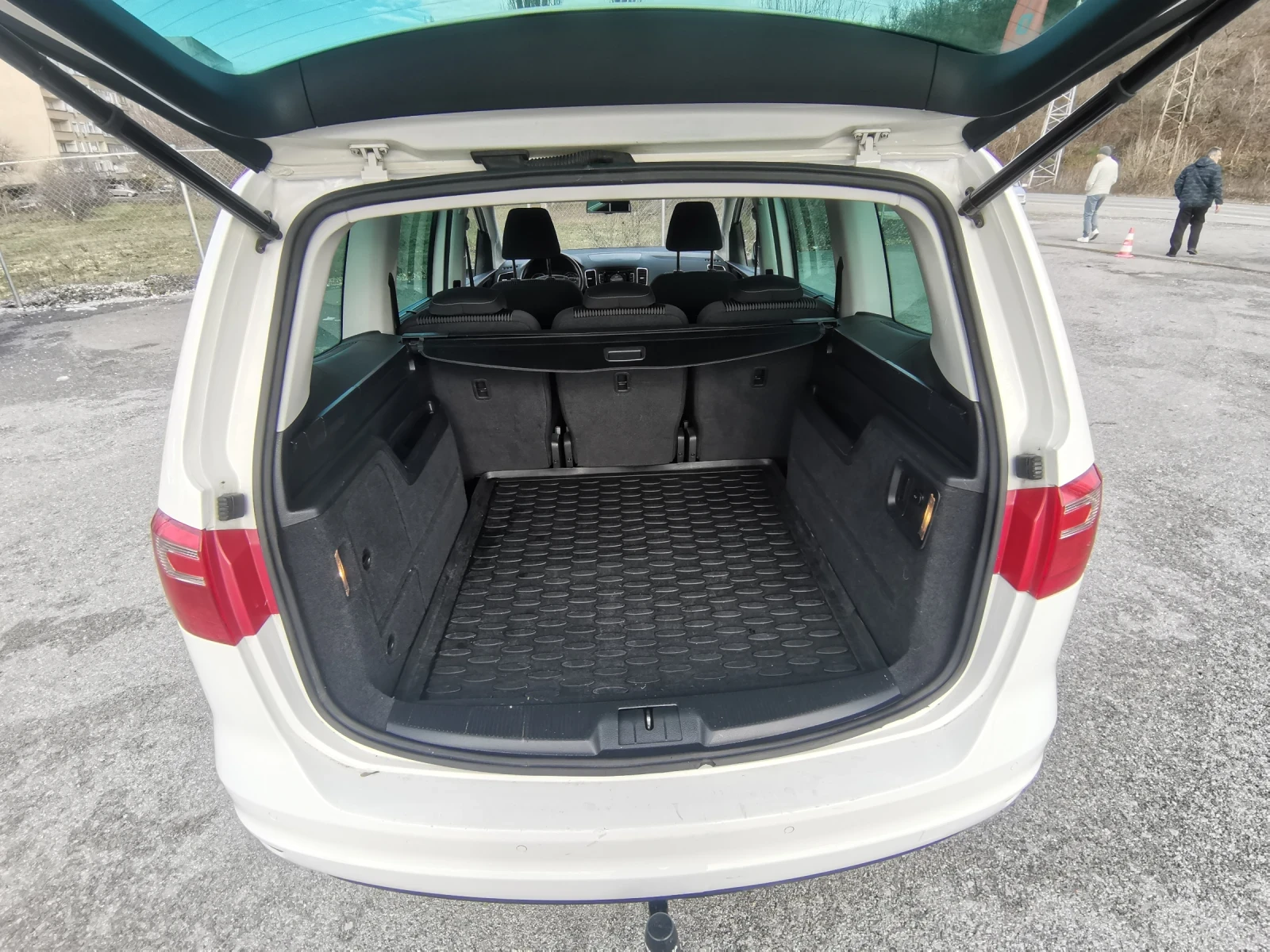 Seat Alhambra 2.0TDi Navi, Xenon | Mobile.bg � ����������� 10