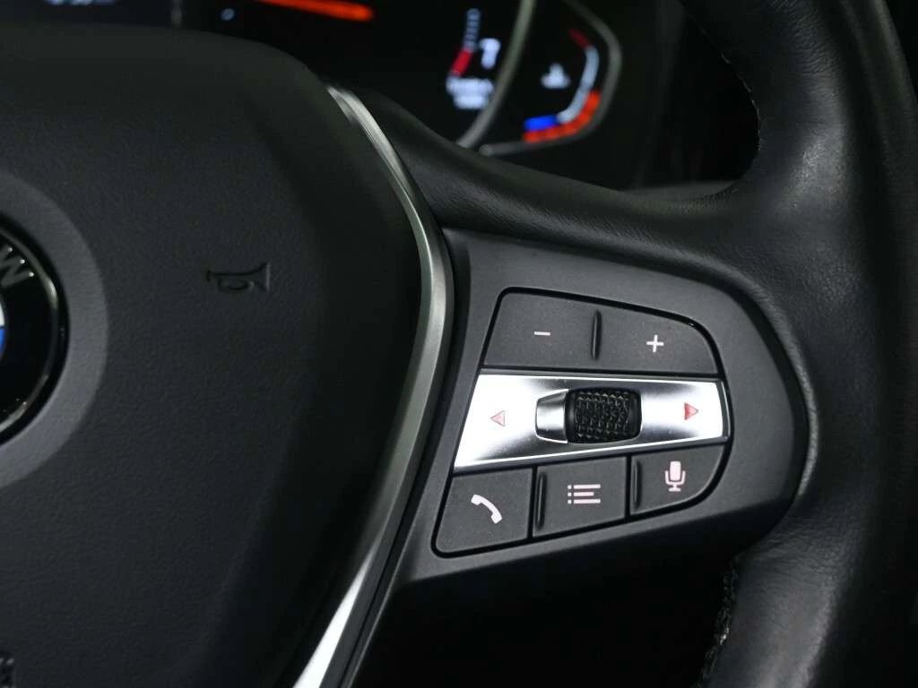 BMW 330 * xDrive * CARFAX * ���� �� �� | Mobile.bg � ����������� 15