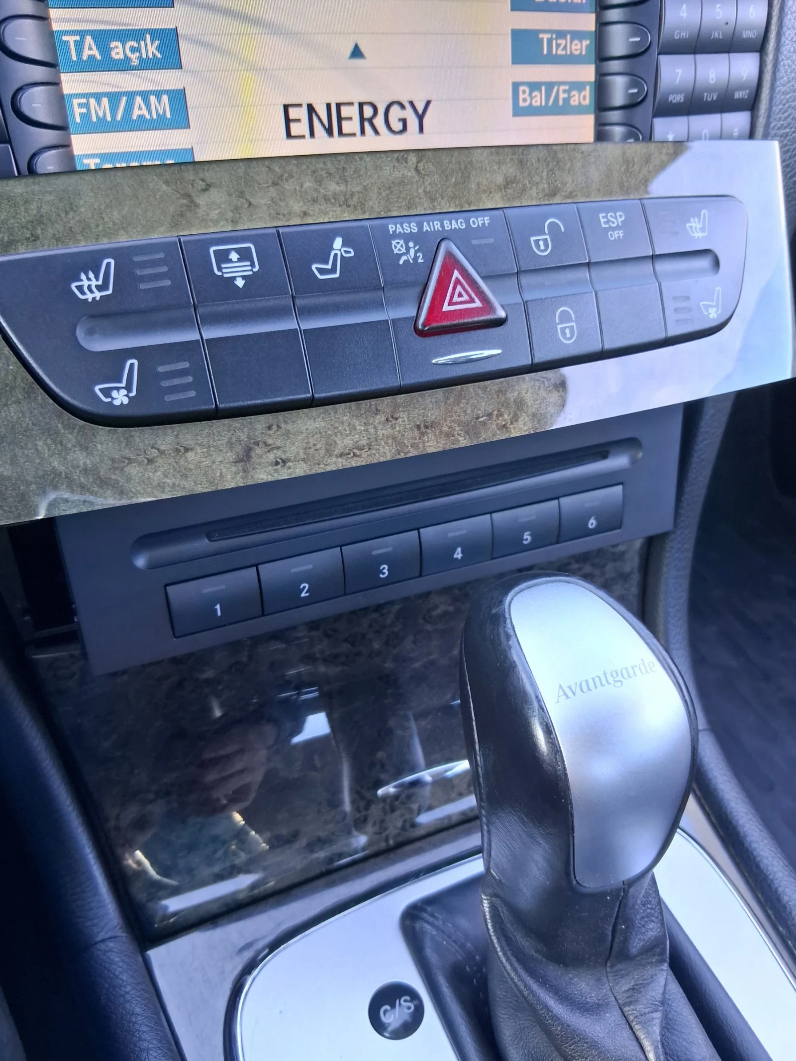 Mercedes-Benz E 320, снимка 11 - Автомобили и джипове - 53460140