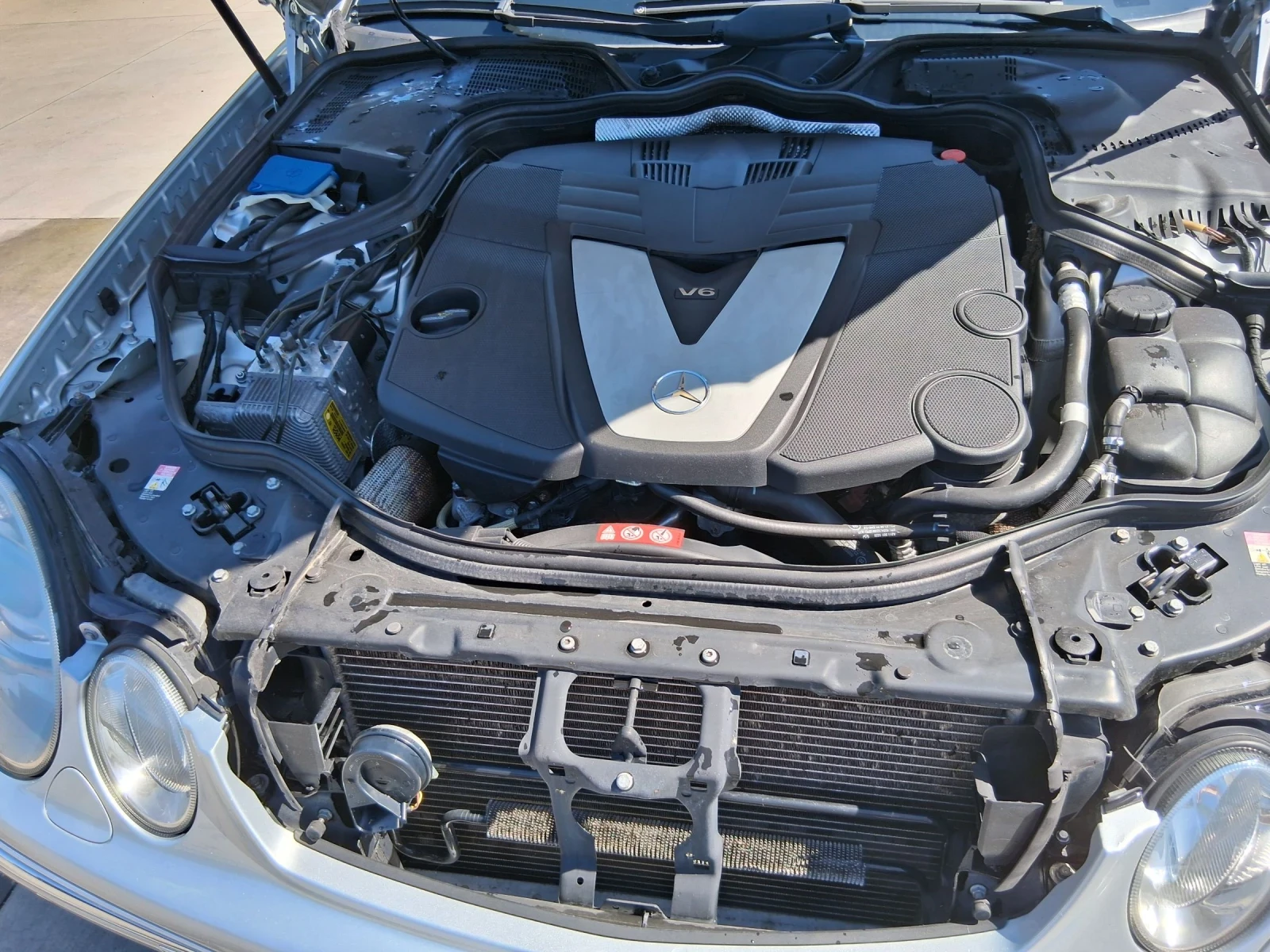 Mercedes-Benz E 320  - изображение 8