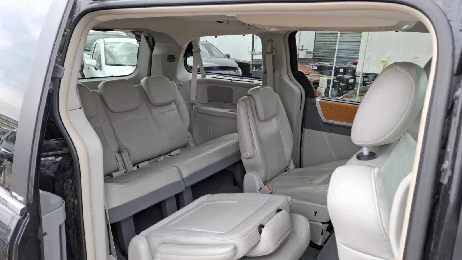 Chrysler Gr.voyager LIMITED NOV VNOS GERMANY, снимка 17 - Автомобили и джипове - 53869789