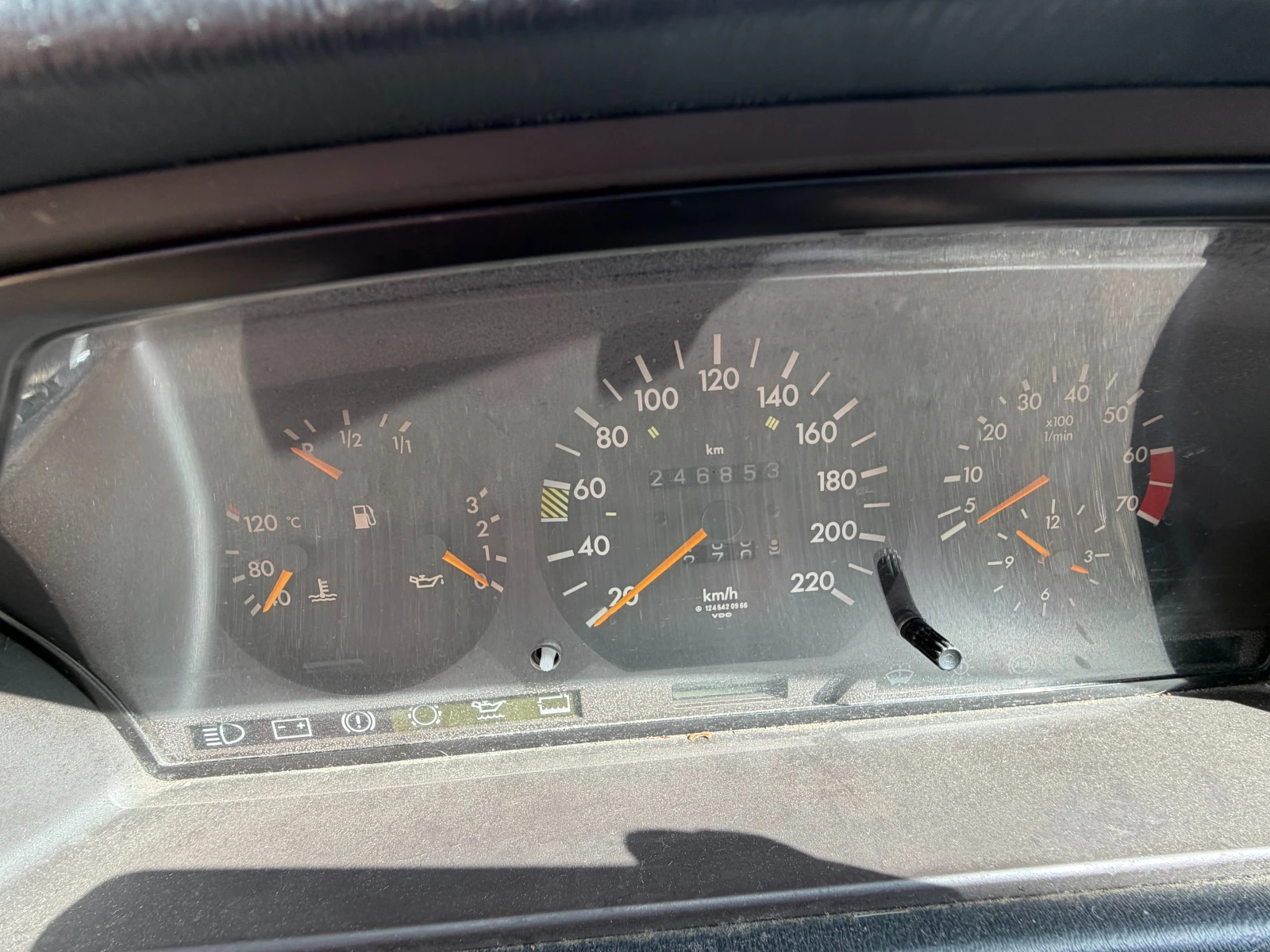 Mercedes-Benz 124, снимка 5 - Автомобили и джипове - 54160191