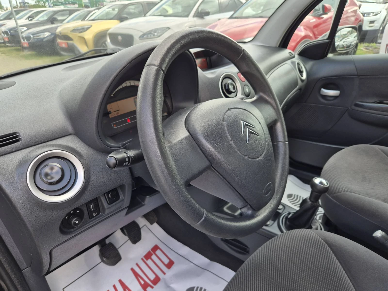 Citroen C3 1.4i-GNV, снимка 8 - Автомобили и джипове - 54370577