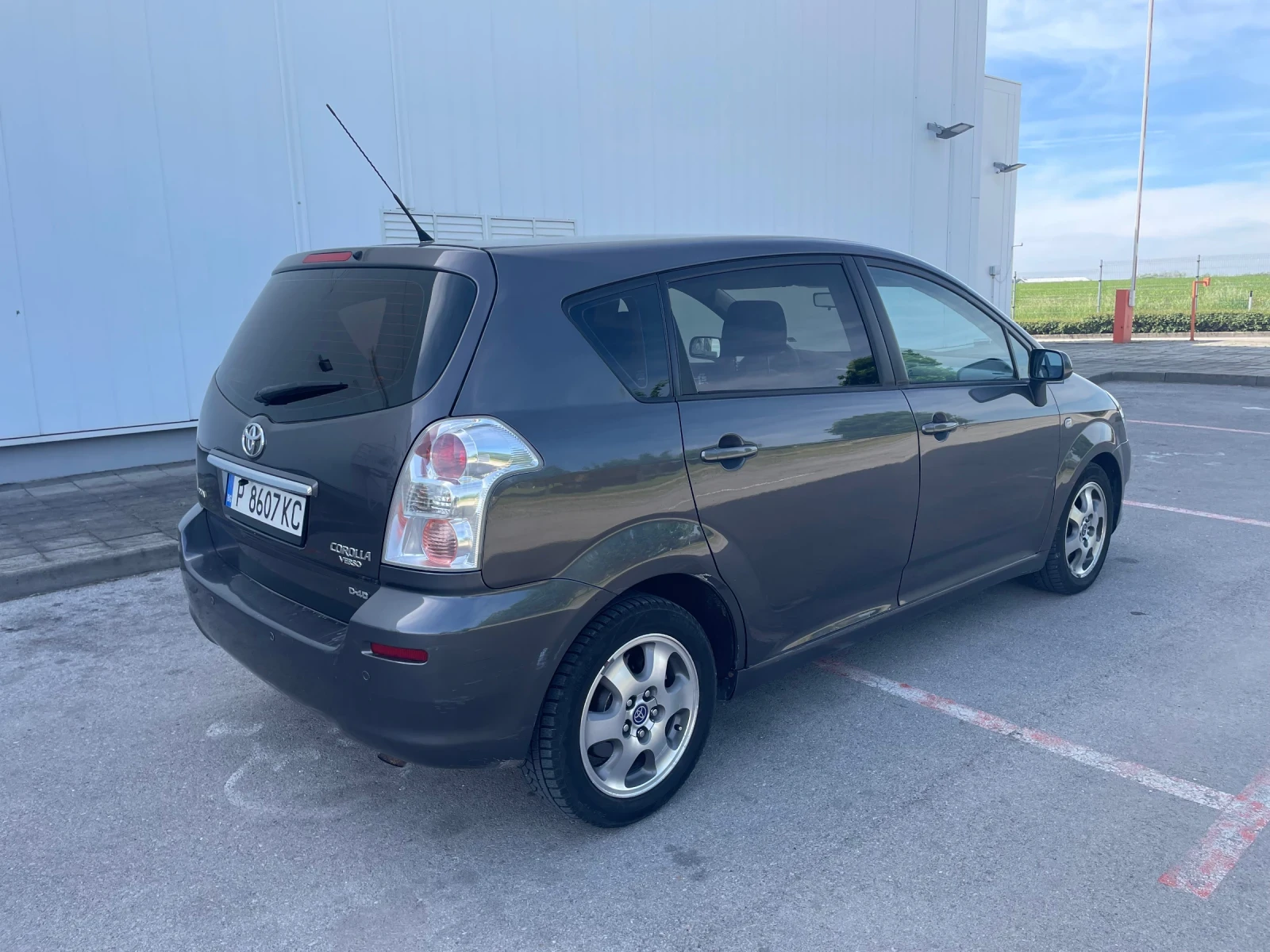 Toyota Corolla verso 2.2D4D 136 KC 7MESTNA MEDIA KAMERA PARKTRONIK | Mobile.bg � ����������� 2