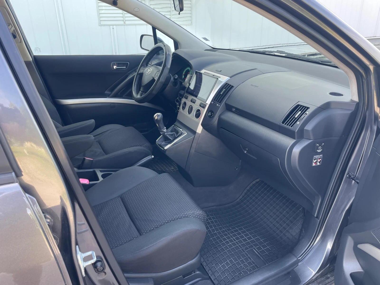 Toyota Corolla verso 2.2D4D 136 KC 7MESTNA MEDIA KAMERA PARKTRONIK | Mobile.bg � ����������� 13