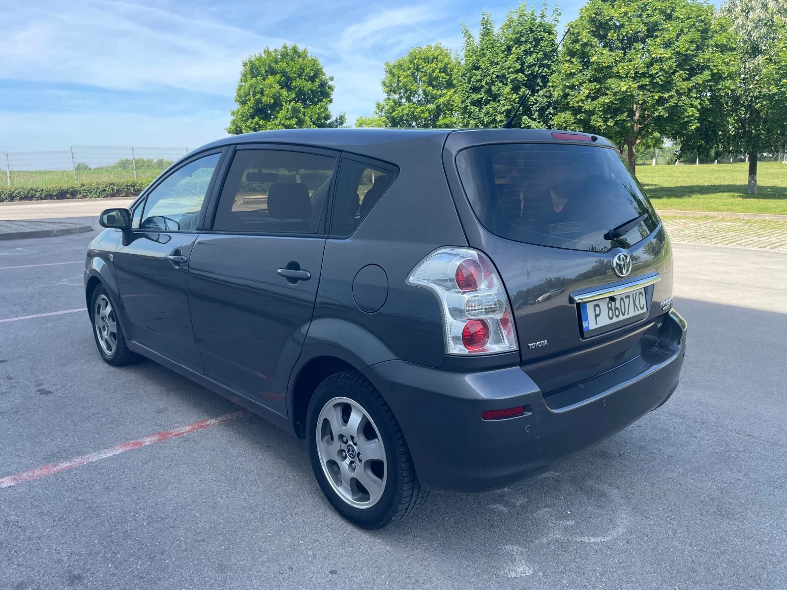 Toyota Corolla verso 2.2D4D 136 KC 7MESTNA MEDIA KAMERA PARKTRONIK | Mobile.bg � ����������� 4