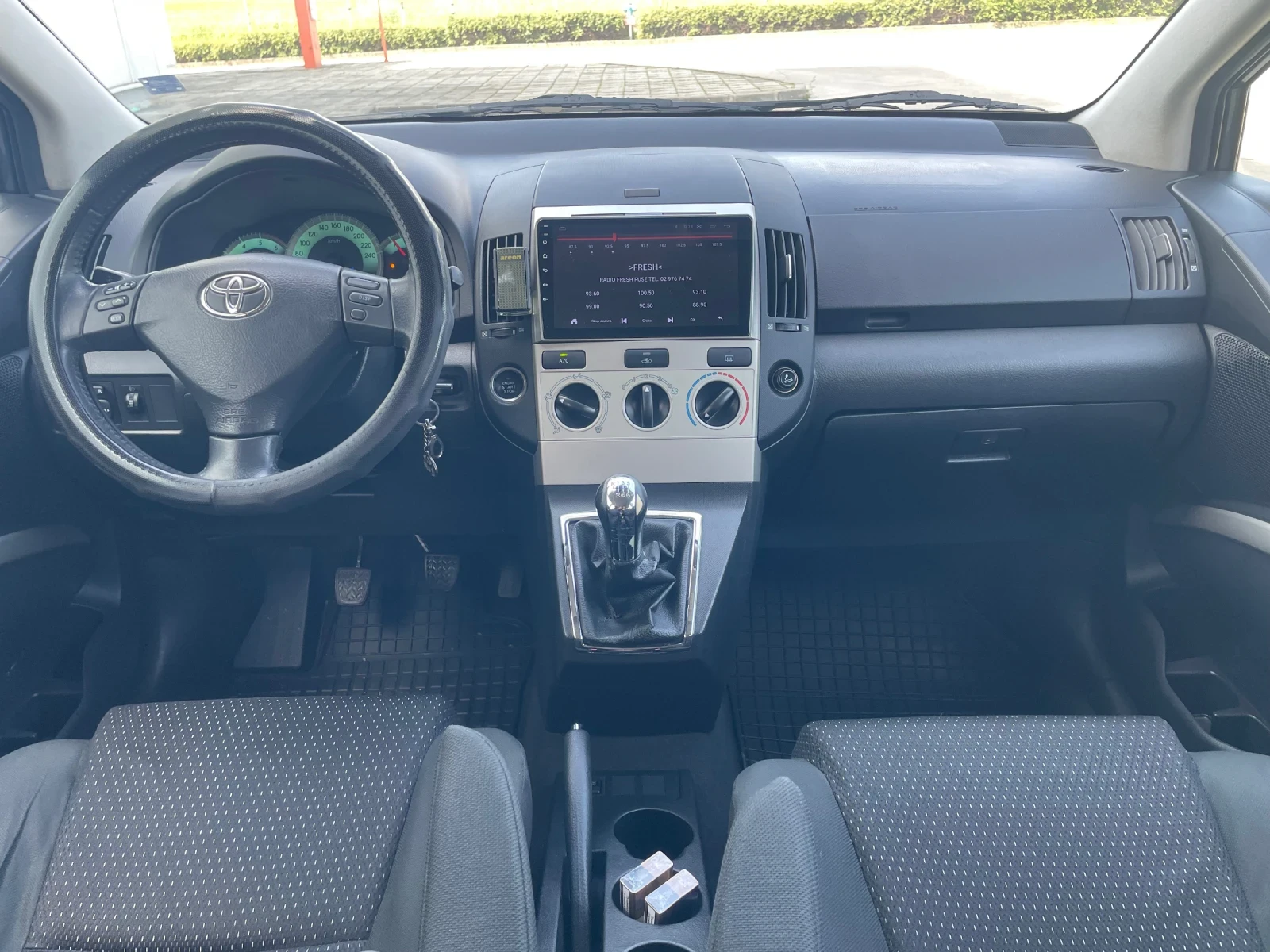Toyota Corolla verso 2.2D4D 136 KC 7MESTNA MEDIA KAMERA PARKTRONIK | Mobile.bg � ����������� 10