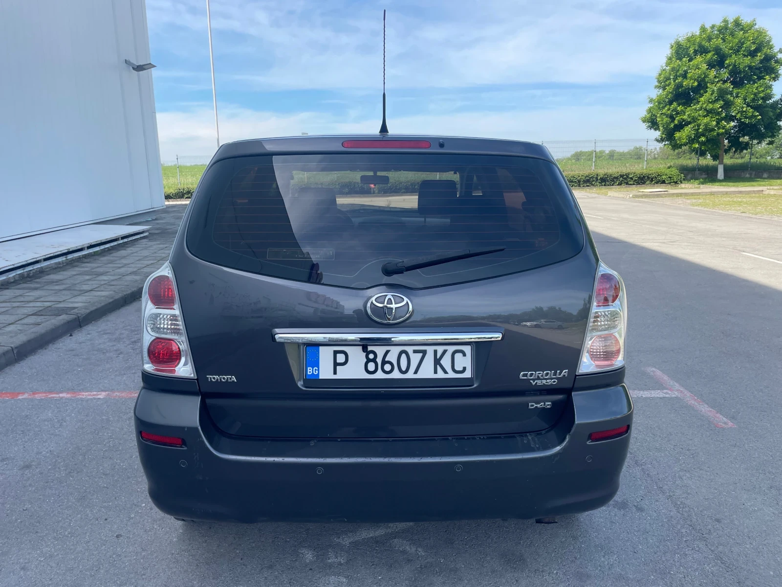 Toyota Corolla verso 2.2D4D 136 KC 7MESTNA MEDIA KAMERA PARKTRONIK | Mobile.bg � ����������� 3