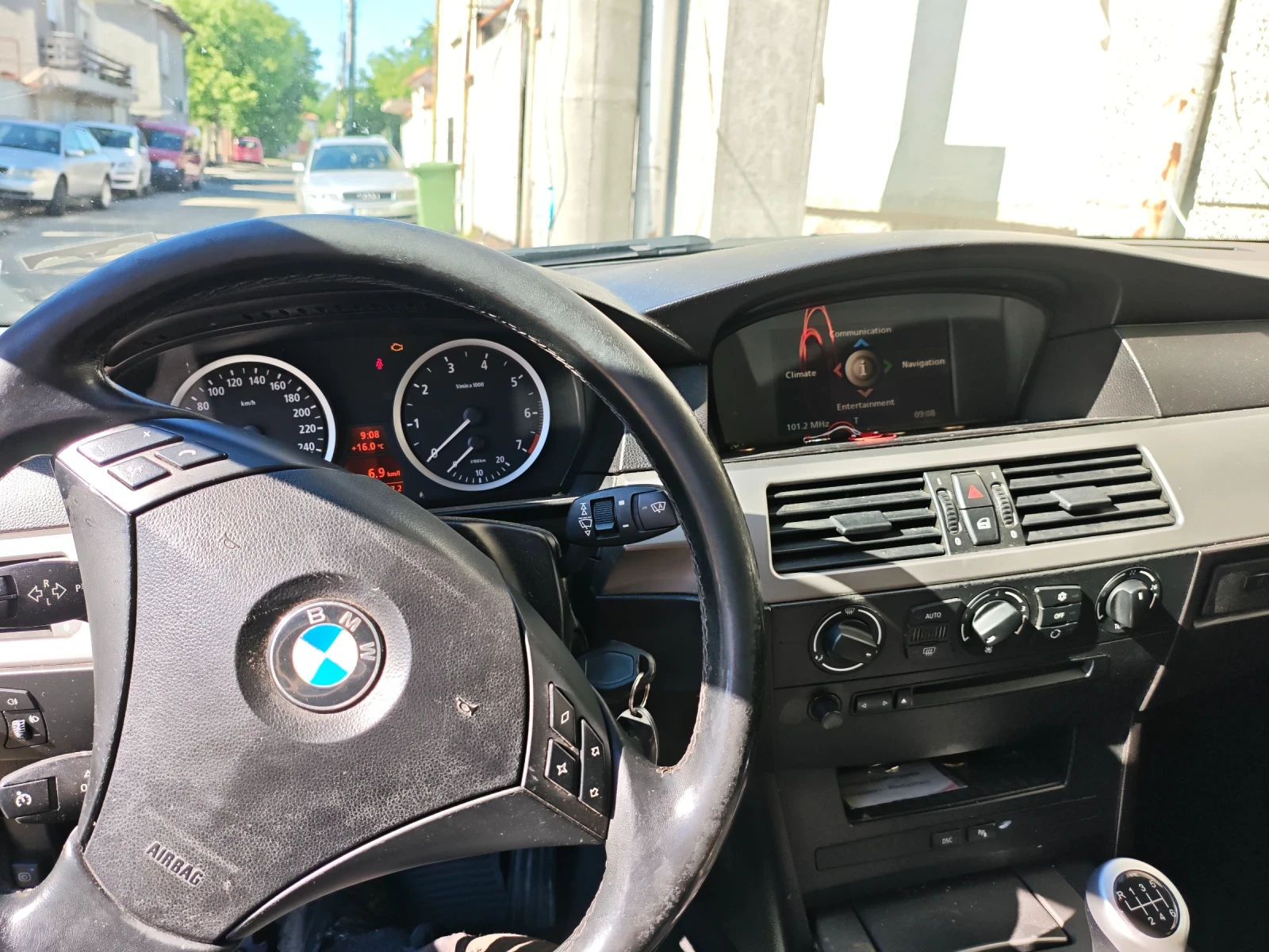 BMW 520 E60 520 177k, снимка 5 - Автомобили и джипове - 54702238
