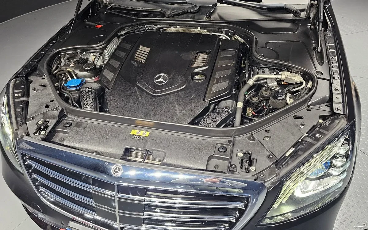 Mercedes-Benz S 560 LONG * TV * Подгрев / Обдухване * HEADS UP * 360 , снимка 6 - Автомобили и джипове - 54723341