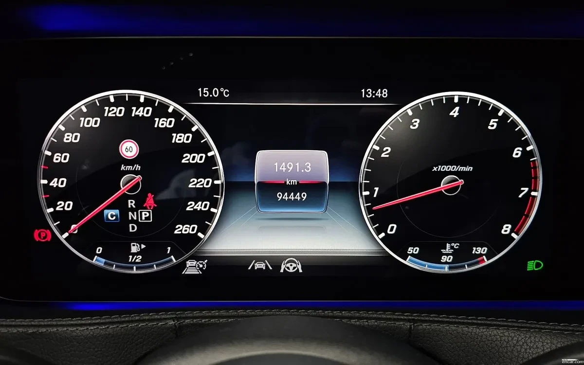 Mercedes-Benz S 560 LONG * TV * Подгрев / Обдухване * HEADS UP * 360 , снимка 8 - Автомобили и джипове - 54723341