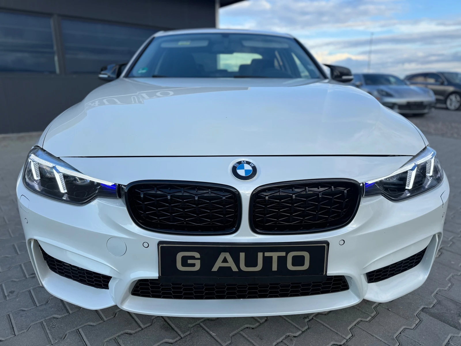 BMW 318 M sport Paket !!2.0d 143 ks Слбствен лизинг !!!, снимка 2 - Автомобили и джипове - 54801319