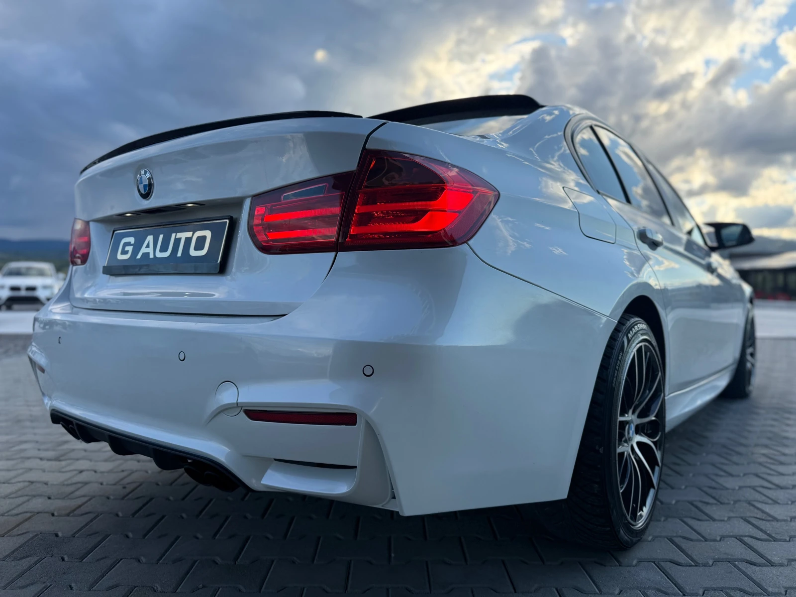 BMW 318 M sport Paket !!2.0d 143 ks Слбствен лизинг !!!, снимка 6 - Автомобили и джипове - 54801319