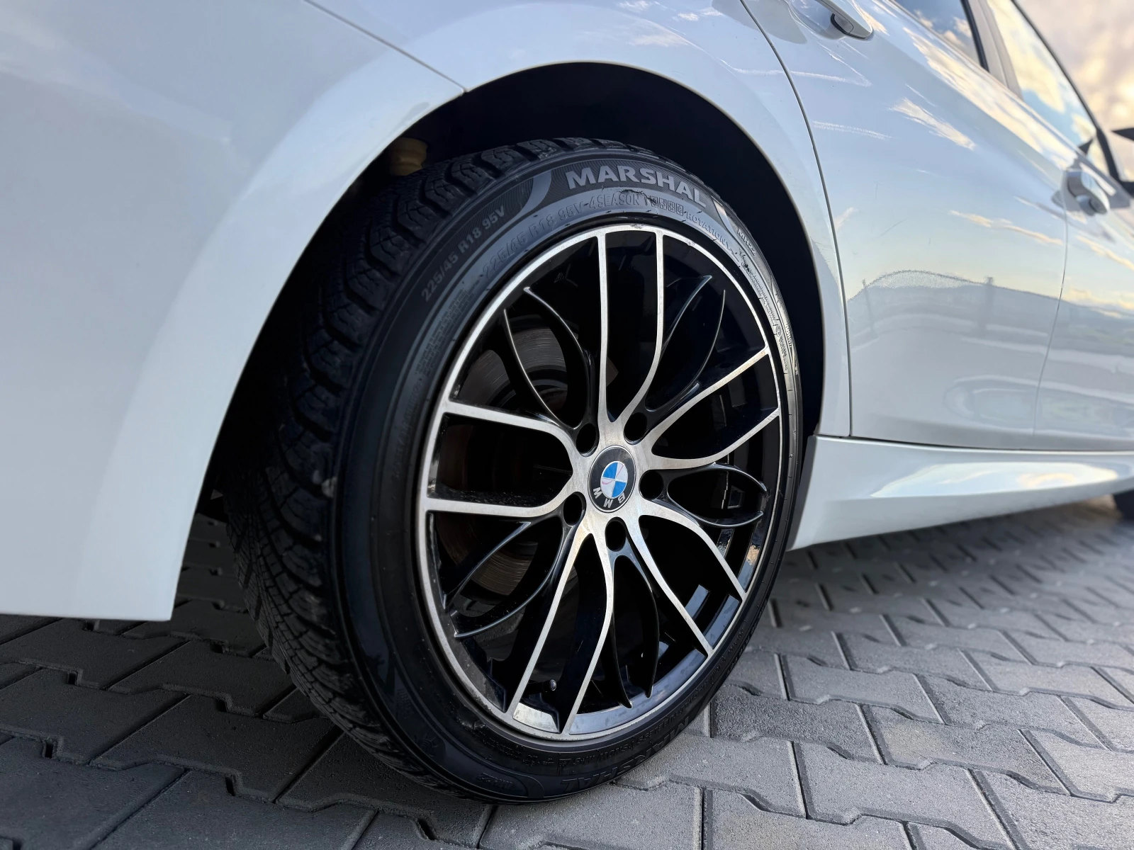 BMW 318 M sport Paket !!2.0d 143 ks Слбствен лизинг !!!, снимка 16 - Автомобили и джипове - 54801319