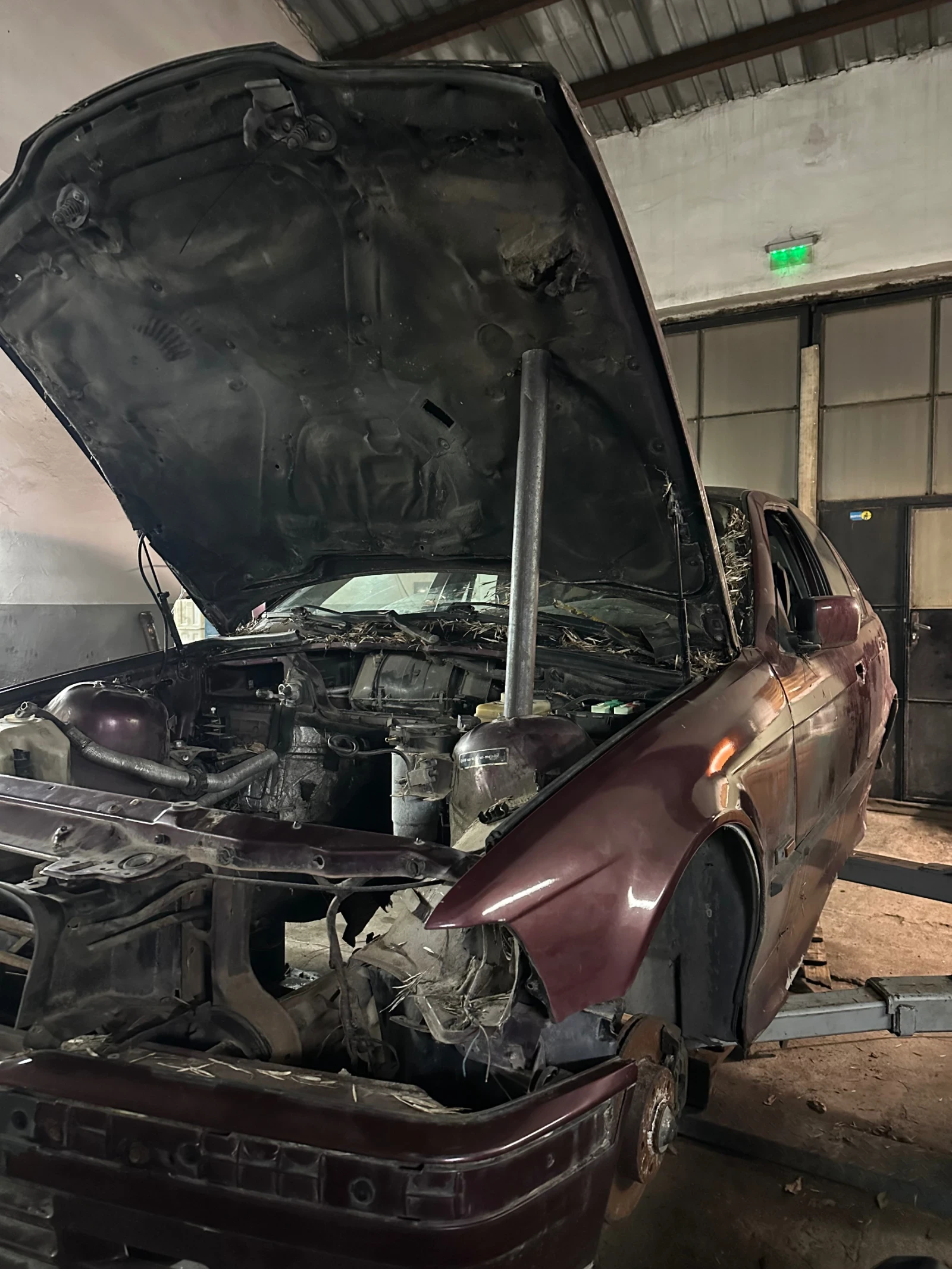 BMW 325 TDS, снимка 5 - Автомобили и джипове - 54847839