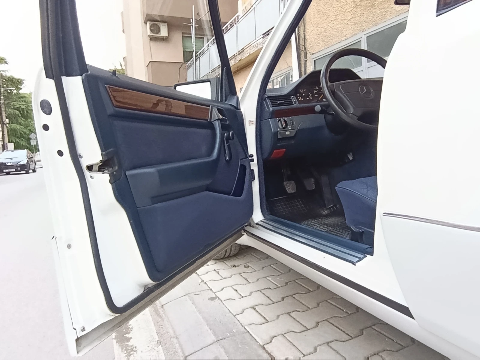 Mercedes-Benz E 200 200 D ��������! | Mobile.bg � ����������� 8
