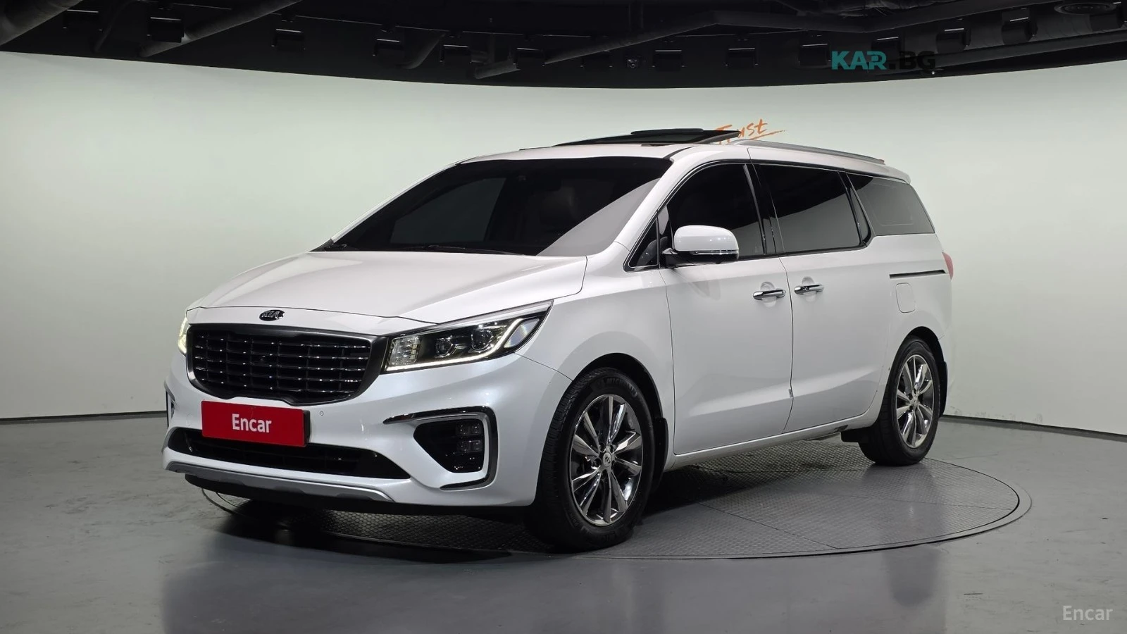 Kia Carnival * 9 МЕСТА* KEYLESS* Camera* ПОДГРЕВ* 360* 