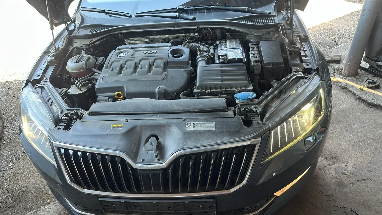 Skoda Superb, снимка 2 - Автомобили и джипове - 55108662