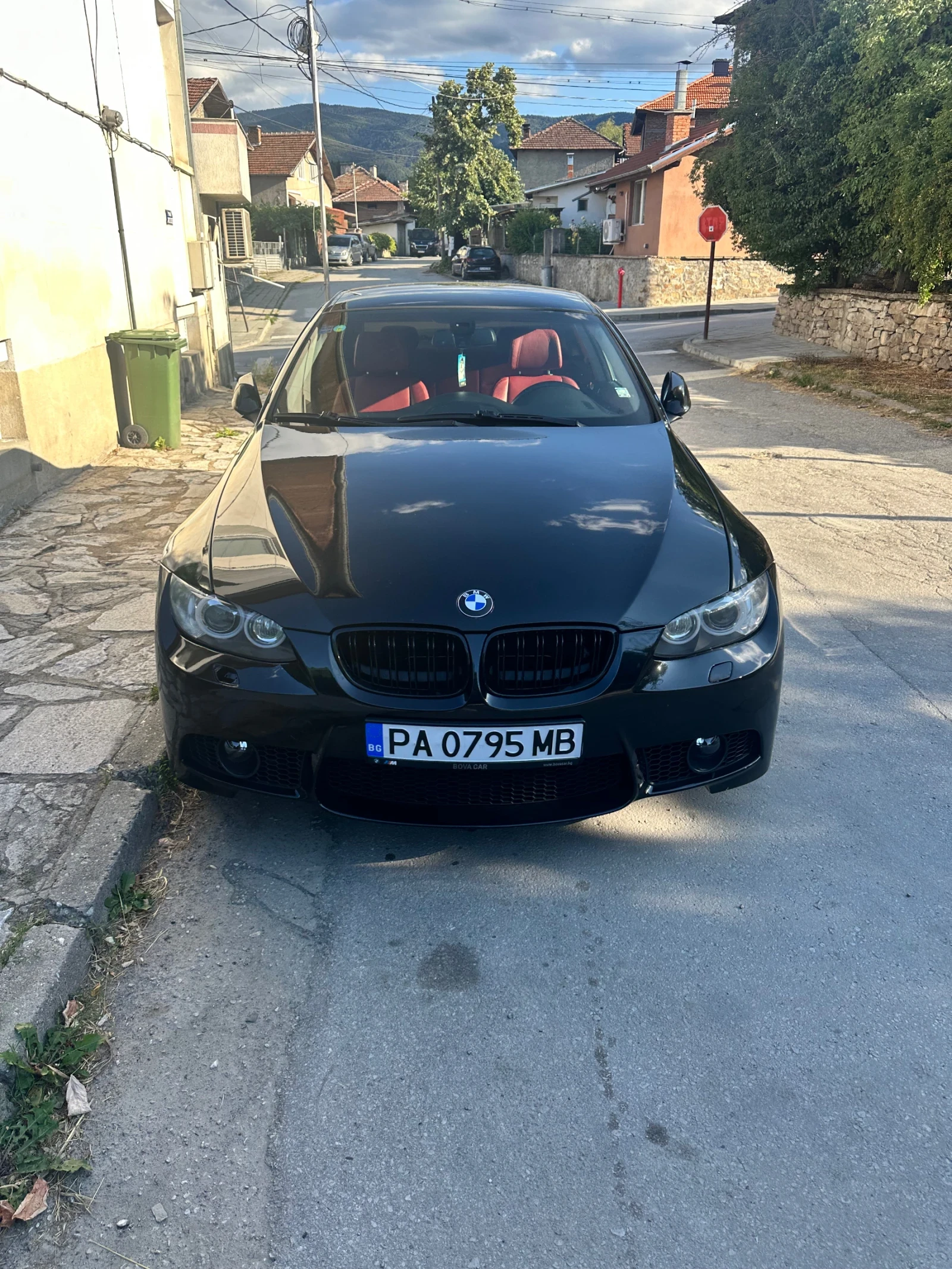 BMW 335 E92 / 286 / Червен салон / Full