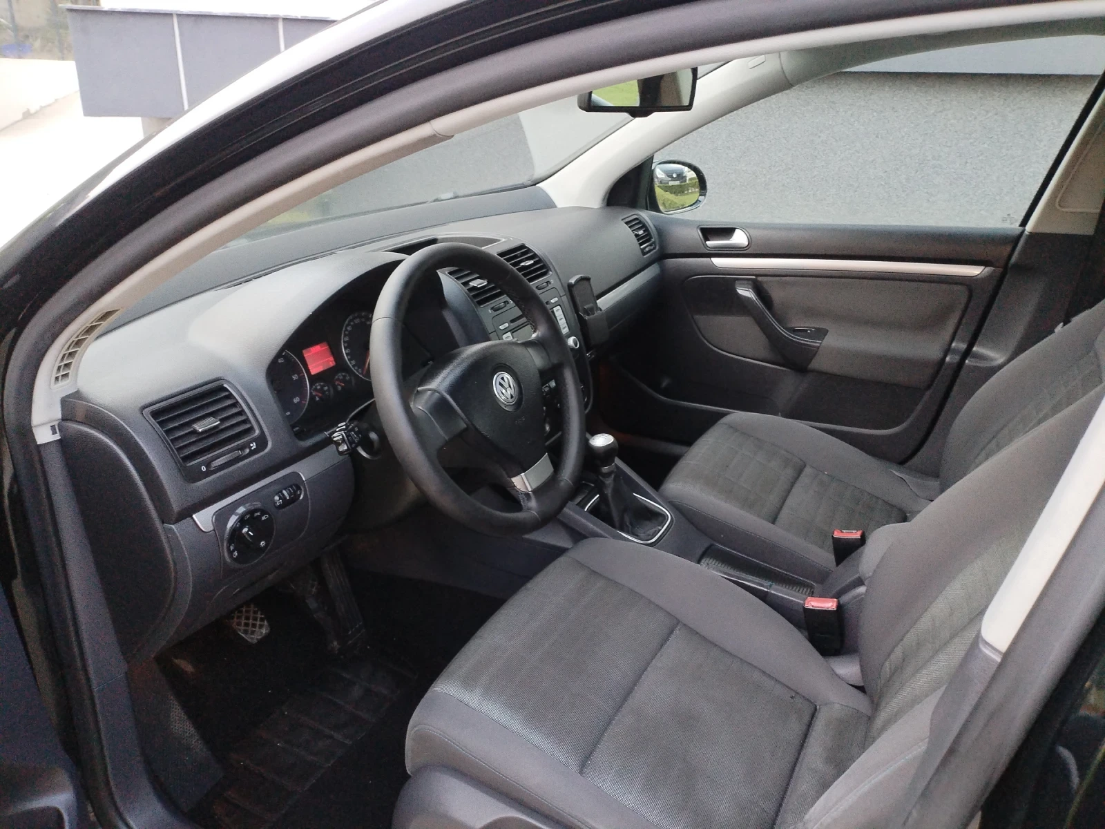 VW Golf 2.0 TDI BMM-8V 6ск Клима Теглич Уникат , снимка 9 - Автомобили и джипове - 55366197