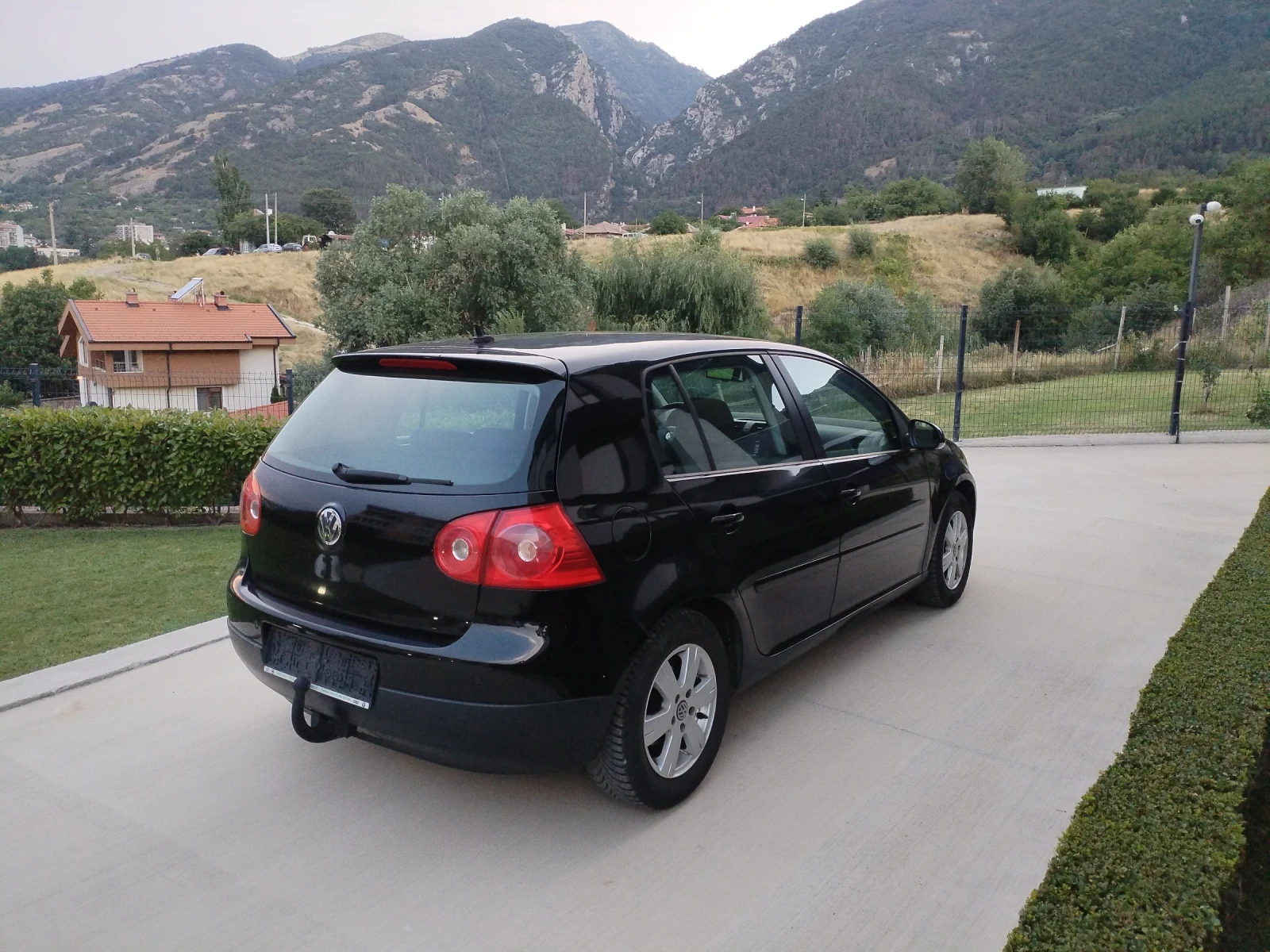 VW Golf 2.0 TDI BMM-8V 6ск Клима Теглич Уникат , снимка 5 - Автомобили и джипове - 55366197