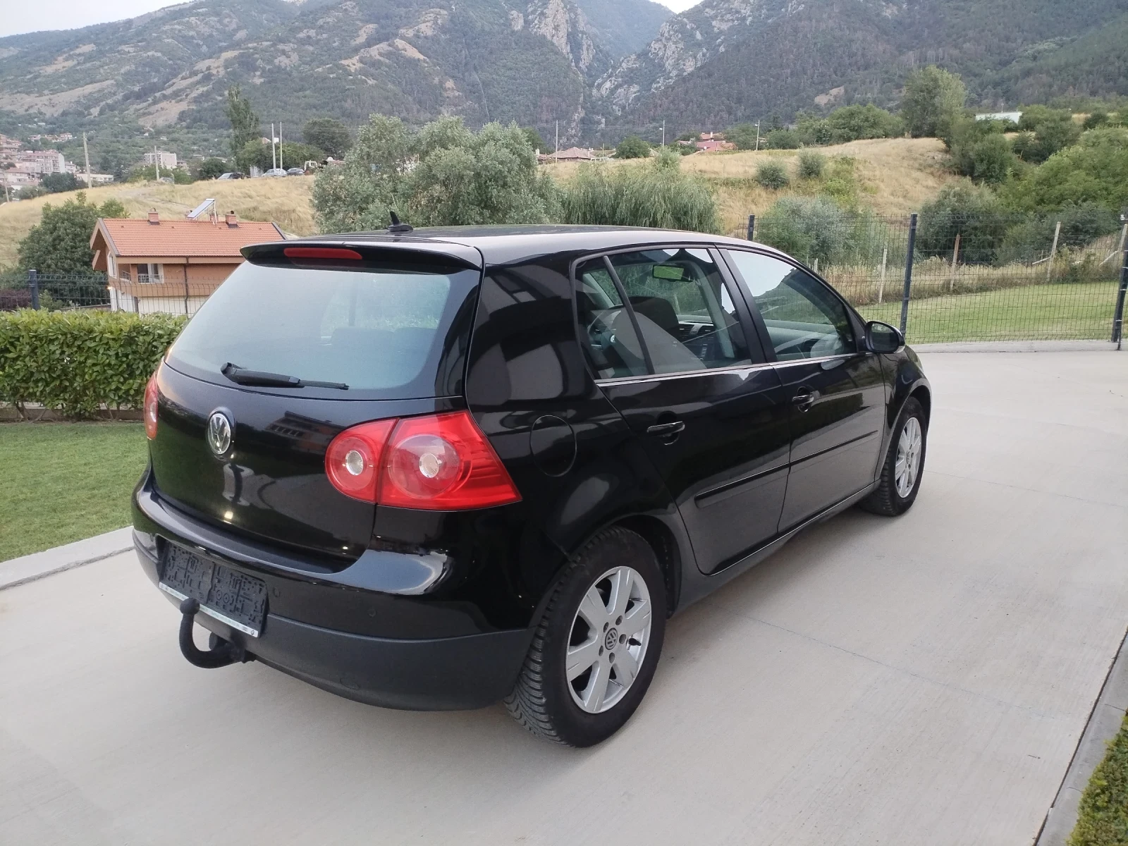 VW Golf 2.0 TDI BMM-8V 6ск Клима Теглич Уникат , снимка 6 - Автомобили и джипове - 55366197