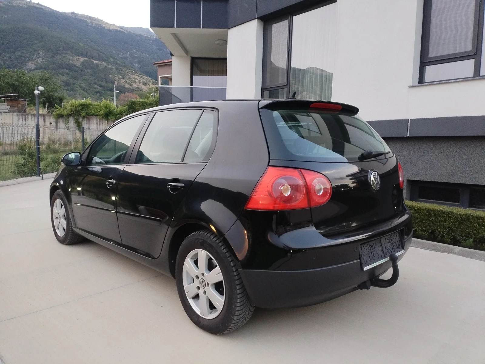 VW Golf 2.0 TDI BMM-8V 6ск Клима Теглич Уникат , снимка 8 - Автомобили и джипове - 55366197